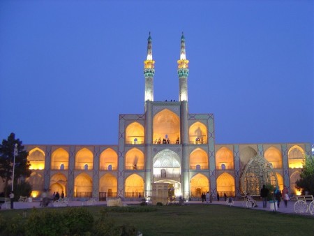 Tour of Yazd, air, land (+the price of the hotel نوروز95)