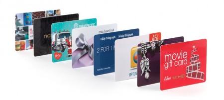 خدمات طباعة البطاقات الشخصیة PVC دافع البطاقة