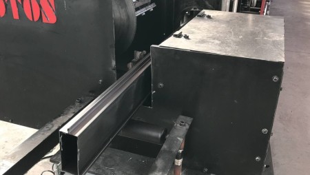 آلة التشکیل بالدلفنة لإنتاج إطارات الأبواب والأبواب