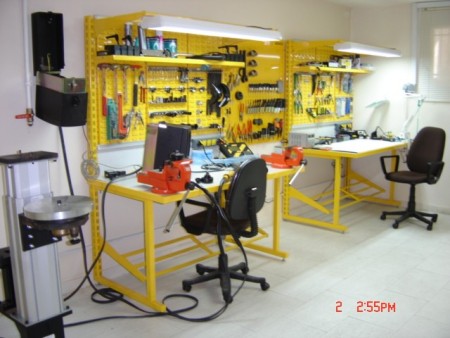 Design, production and supply of workshop table