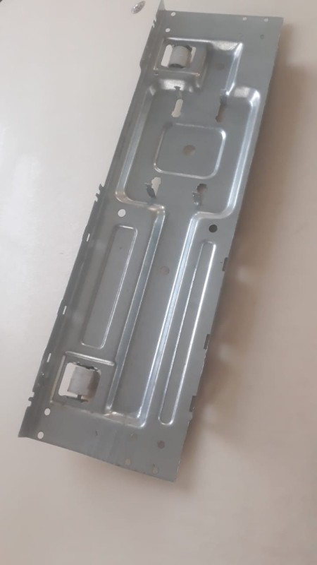 Refrigerator compressor chassis