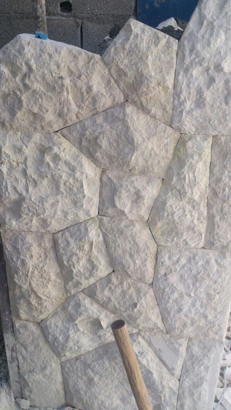 Malon stone, (white carcass stone)