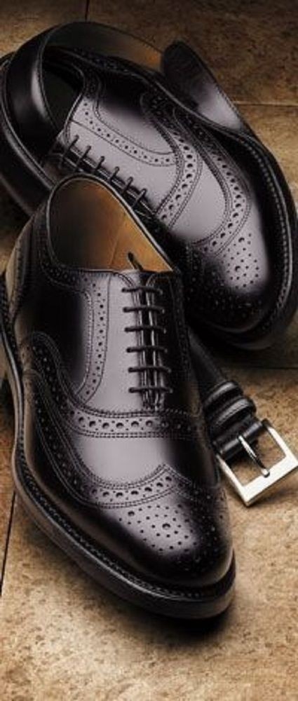 Men\'s leather shoes