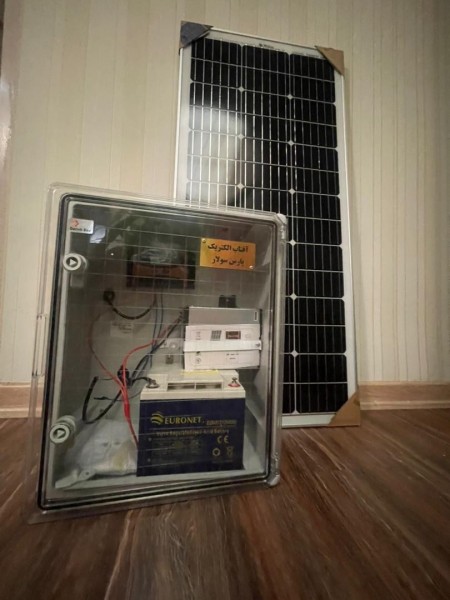 220 volt mobile solar power package