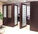 Design and implementation of partitions, double glazing, MDF (MDF)and Single-walled aluminum