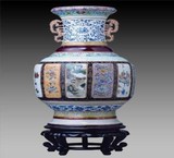 The pots and sculptures, Chinese and luxury goods decorative