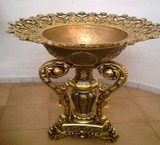 Fruit dish next to the lounge