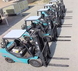 Forklifts 2 tons 3تن and has 5 employees