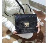 کیف دوشی زنانه