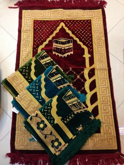 Turkish velvet rug + Janmazi