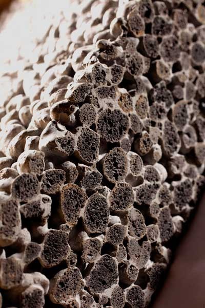 بلوک سبک بتنی تولید شده با سبکدانه لیکا