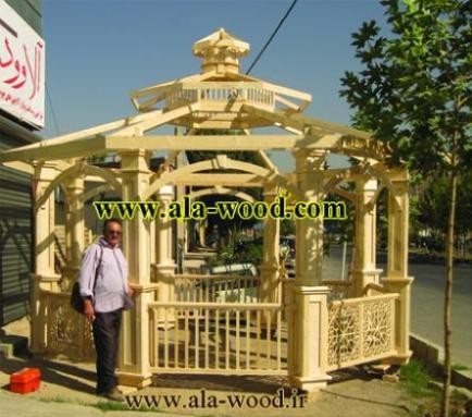 الاچیق چوبی