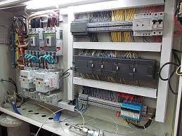 انجام پروژه های برق صنعتی،اتوماسیون صنعتی و PLC و HMI