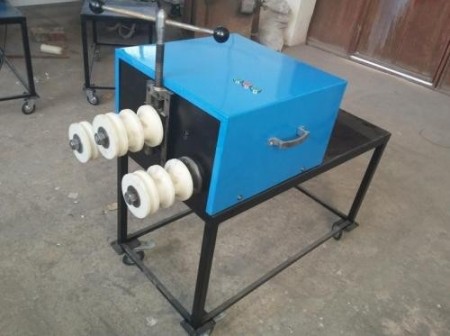 Stainless steel pipe rolling machine