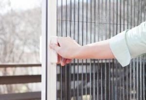 پنجره دو و سه جداره ، پوشش بالکن و توریهای مدرن