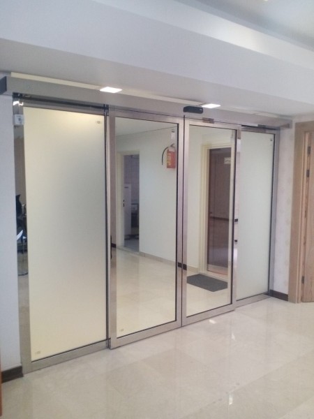 The center specialized in automatic door in Isfahan
