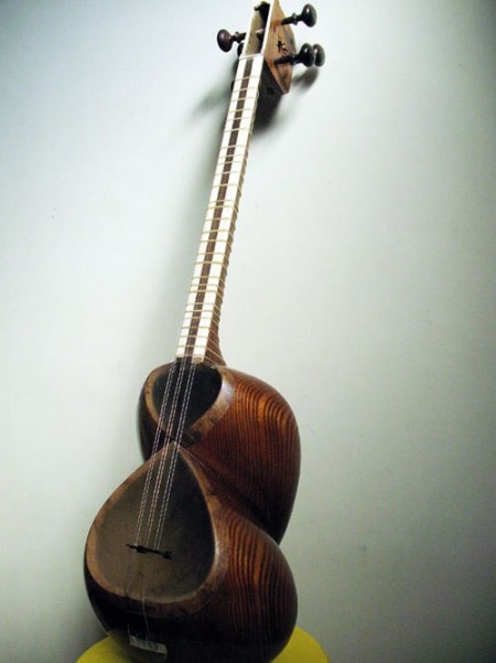 Azari traditional music group and orchestra