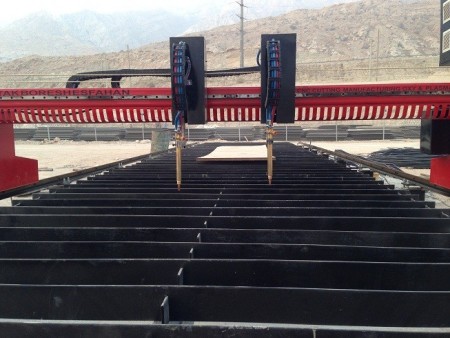 دستگاه برش CNC