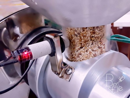 فروش انواع دستگاههای روغن گیری،ارده،و ملحقات جانبی آن