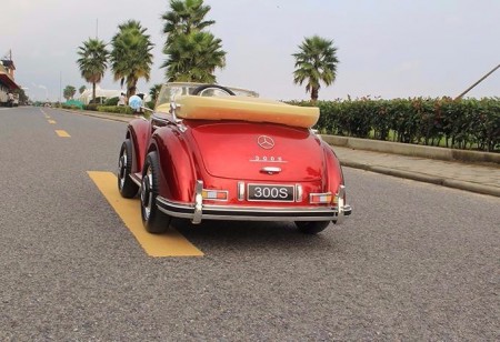 Car rechargeable Mercedes-Benz classic 300S