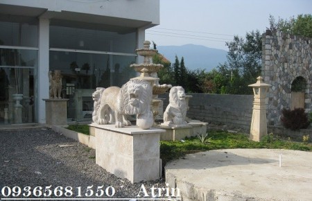 مجسمه های سنگی