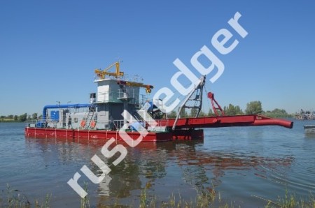 Dredger 2000 by URAL HYDROMECHANICAL PLANT CJSC