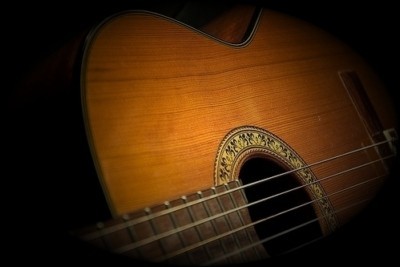 Private guitar + pop singing lessons for the citizens of the capital