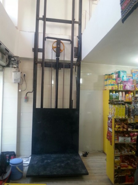 بالابر فروشگاهی و کارگاهی