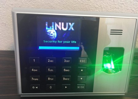 دستگاه حضور غیاب با2 نرم افزار با یکسال خدمات