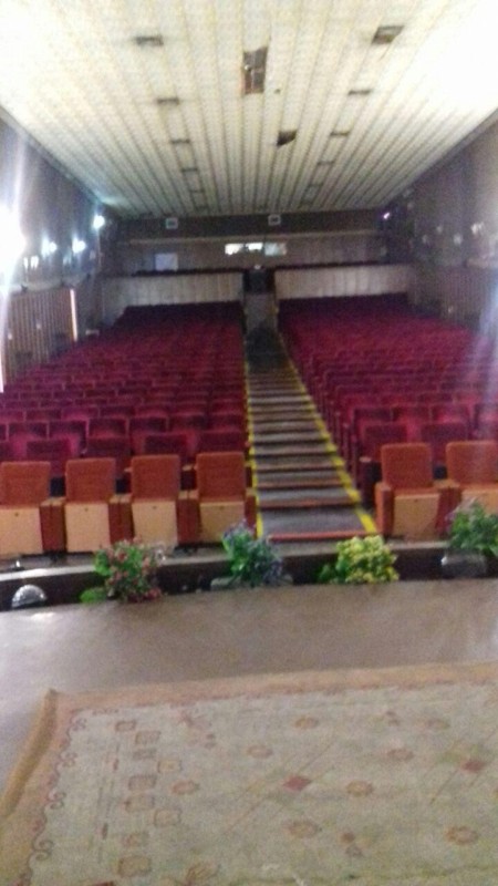 اجاره سالن همایش و  اجرای تئاتر 500 نفره در آزادی ساعتی 490000