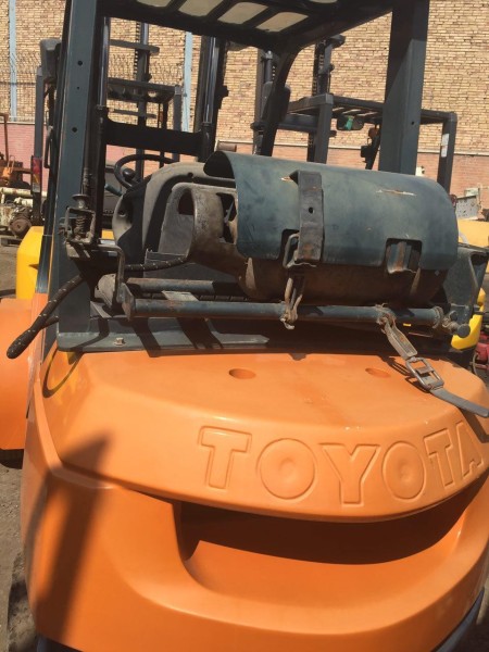 لیفتراک تویوتا 3تن دوگانه سوز مدل 7اف