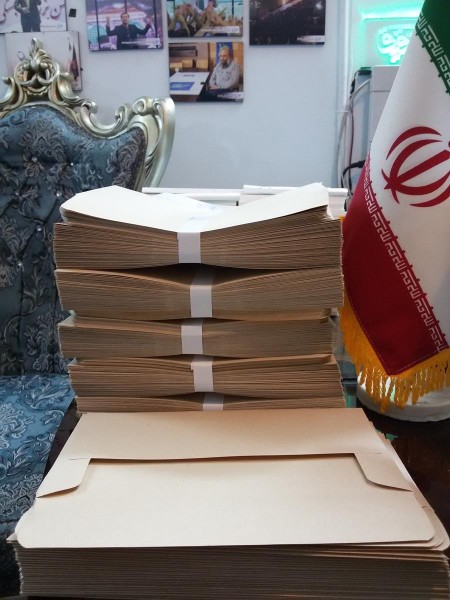 تولید پاکت نامه با کاغذ نخودی