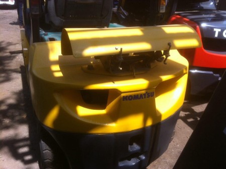 لیفتراک کوماتسو 2.5تن دوگانه سوز وارداتی