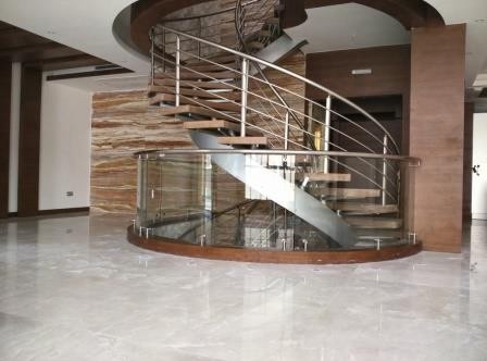 طراحی و نصب شیشه سکوریت ، خم ، اسپایدر ، رنگی ، لمینت و آیینه کاری تزیینی ساختمان