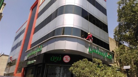 شرکت ویانا مجری کلیه خدمات صنعتی_ساختمانی در ارتفاع