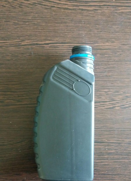 Sell all kinds of bottles 1لیتری simple and gripping to the end (line, transparent)