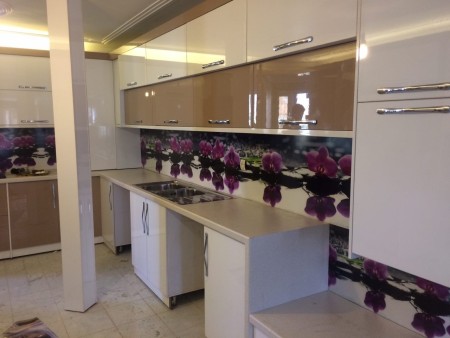 سقف کشسان و کفپوش های ۳بعدی