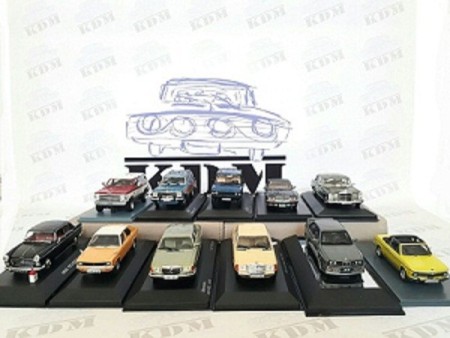 A variety of mock-ups specialized in car