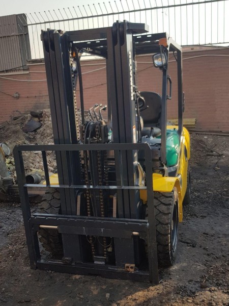 لیفتراک کوماتسو