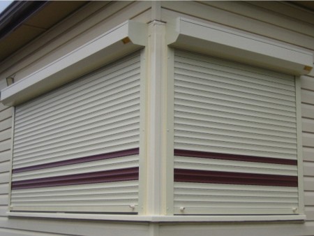 «تعمیر انواع کرکره برقی-درب اتوماتیک شیشه ای و جک»