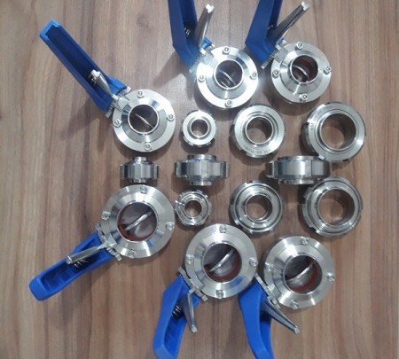 Second hand steel fittings. Stoke pipe nut clutch valve