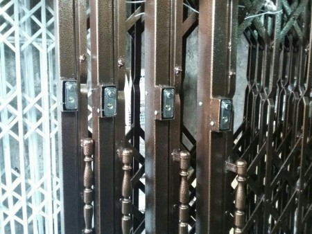 درب آکاردئونی