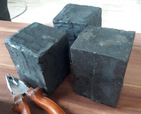 بلوکهای گرافیتی به صورت خام وپخته شده
