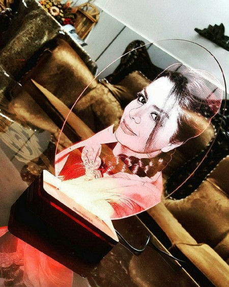 حکاکی چهره روی شیشه