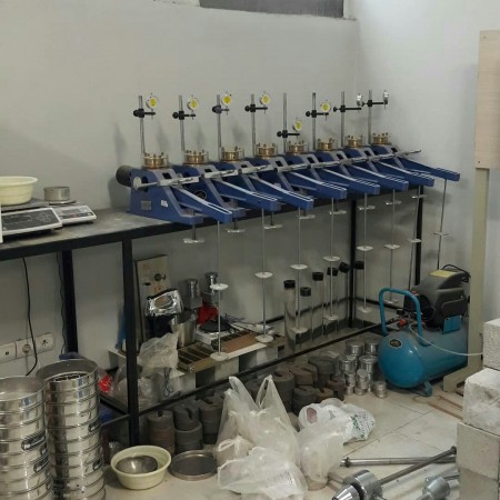 آزمایشگاه بتن و میلگرد و خاک