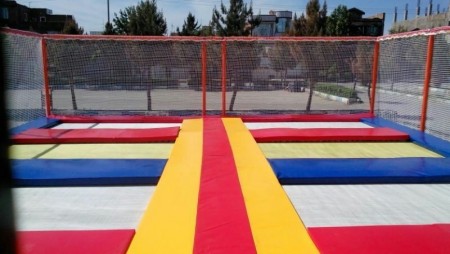 Special sale of amusement park trampoline