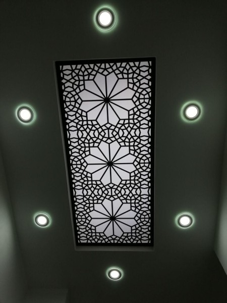 پنجره و سقف اسمان مجازی