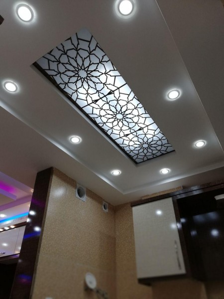 پنجره و سقف اسمان مجازی