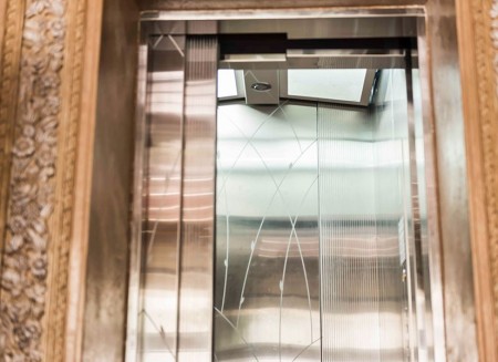 نصب آسانسور یزد