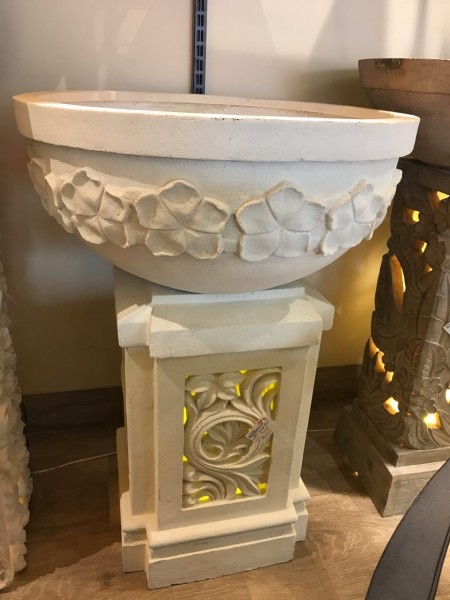 گلدان طرح رومی فایبرگلاس